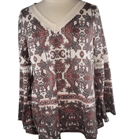 Signature Studio Red & Black Graphic 3/4 Sleeve Blouse - Picture 1 of 12